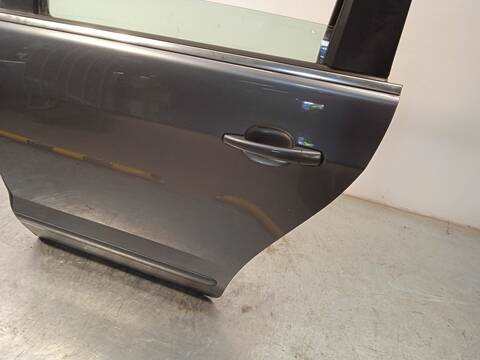 Foto 3ª: Puerta Trasera Izquierda Peugeot 5008 1.6 16V 120CV 88KW [5FS] (2011)