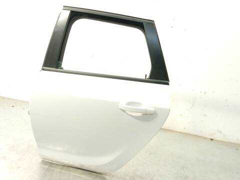 Foto 3ª: Puerta Trasera Izquierda Opel Astra 1.6 CDTI 35) 110CV 81KW [B16DTL] (2015)