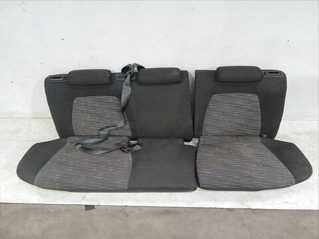 Foto 2ª: Asientos Traseros Kia Ceed 1.6 CRDI HATCHBACK ED) [D4FB] (2007)