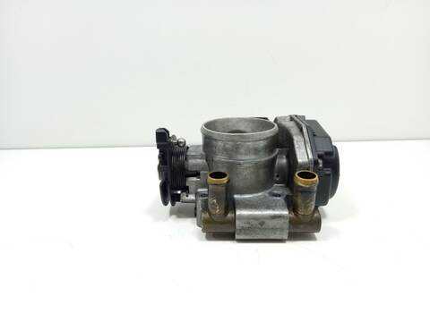 Foto 3ª: Caja Mariposa Audi A4 AVANT (1998)