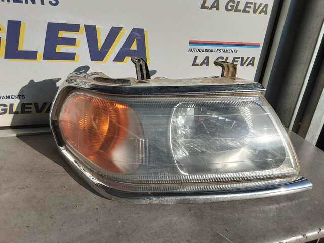 Faro Derecho Mitsubishi Montero 2.5 TDI
