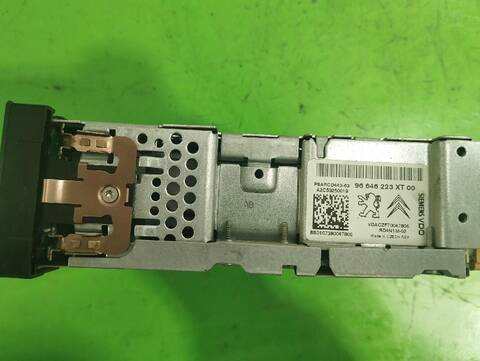 Foto 3ª: Sistema Audio Radio CD Citroen C4 1.6 16V HDI FAP 109CV [9HZDV6TED4] (2007)