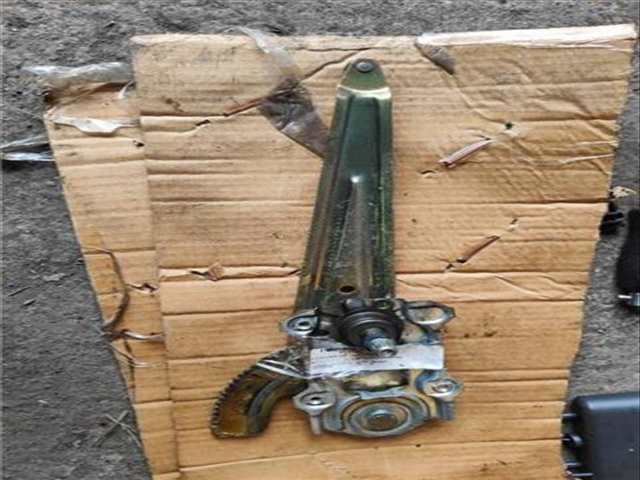 Elevalunas Eléctrico Trasero Izquierdo Toyota Yaris 1.3 LINEA LUNA [1.3 LTR. 63KW 16V CAT]