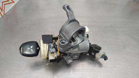 Foto 3ª: Antirrobo Mitsubishi Montero 3.2 DI-D KAITEKI 5-PTAS.) 170CV 125KW [4M41] (2007)