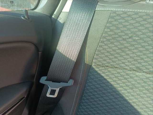 Cinturón Trasero Derecho Opel Zafira B16DTH