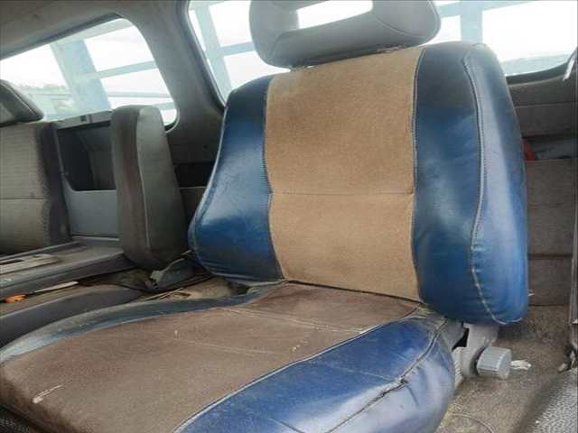 Asiento Delantero Izquierdo Nissan Atleon CUMMINS D- IBSE4 185 2002