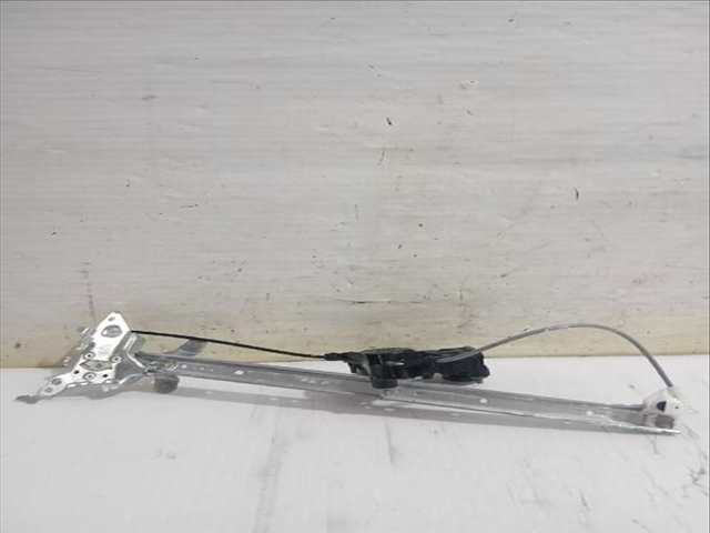 Foto 3ª: Elevalunas Manual Trasero Derecho Toyota Rav4 2.0 MXAA52) 175CV [M20A-FKS] (2018)