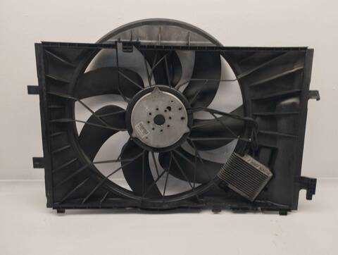 Foto 3ª: Electroventilador Mercedes Clase C 160 180 203.035) BERLINA 129CV 95KW [M111951] (2002)