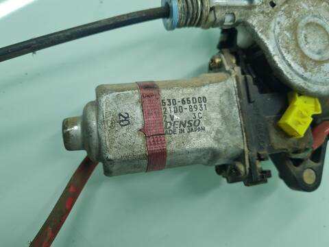 Foto 3ª: Elevalunas Manual Trasero Derecho Suzuki Grand Vitara 2.0 TD 109CV 80KW [RHZ] (2001)