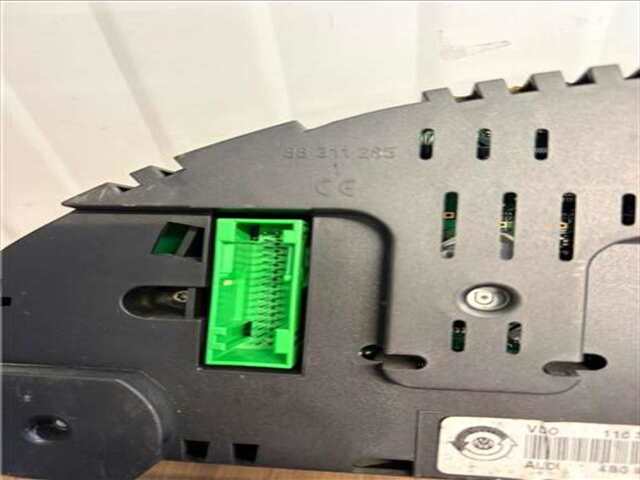 Foto 3ª: Cuadro de Instrumentos Audi A6 2.5 TDI QUATTRO [2.5 LTR. - 110 KW V6 24V TDI] [AFB]