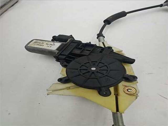Foto 3ª: Elevalunas Eléctrico Delantero Derecho Alfa Romeo 156 1.9 JTD 8V PROGRESSION [1.9 LTR. - 85 KW JTD CAT]