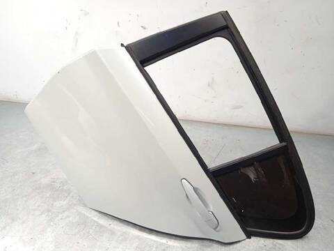 Foto 3ª: Puerta Trasera Izquierda Bmw Serie 1 114 118I 170CV 125KW [N13B16A] (2014)