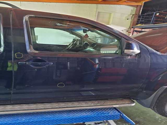 Puerta Delantera Derecha Nissan Pathfinder 2.5 DCI SE 190CV 140KW