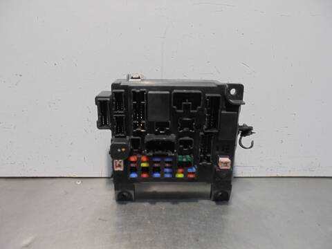 Caja Reles Fusibles Mitsubishi ASX CHALLENGE 2WD 117CV 86KW