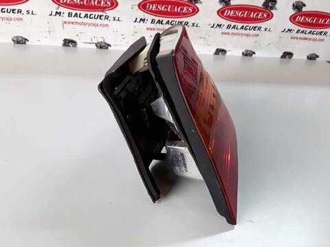 Foto 3ª: Piloto Trasero Derecho Bmw Serie 3 315 320D 2.0 16V DIESEL CAT 150CV (2003)