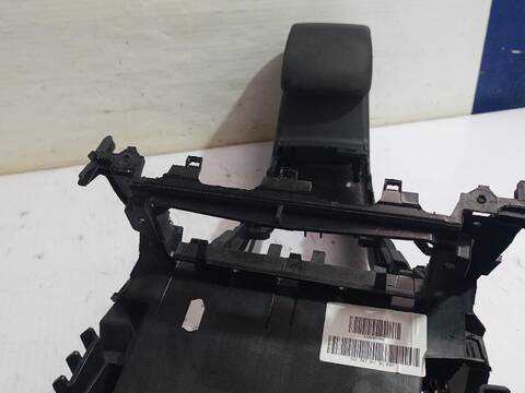 Foto 3ª: Consola Central Volkswagen Golf COMFORTLINE BLUEMOTION AUT. 150CV (2013)