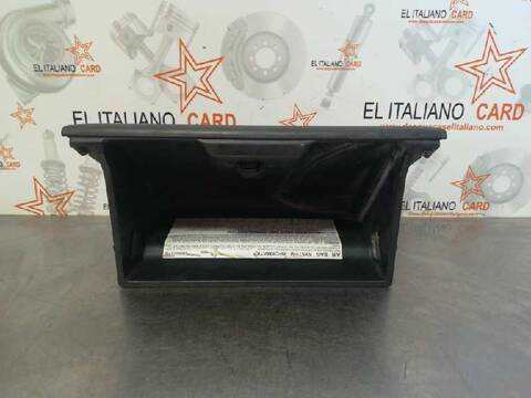 Foto 2ª: Guantera Mitsubishi Montero 165CV 121KW (2003)