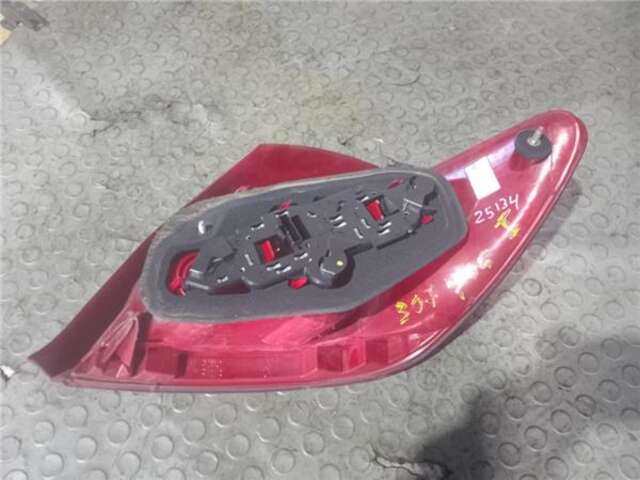 Foto 3ª: Piloto Trasero Izquierdo Peugeot 307 2.0 HDI 90 [RHY (DW10TD)]