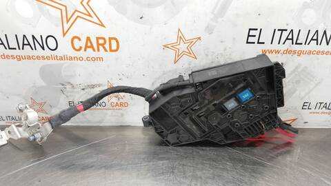 Foto 2ª: Caja Reles Fusibles Mercedes Clase A 140 A 200 177.087) 163CV 120KW (2018)