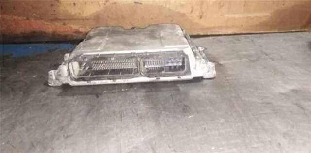 Foto 3ª: Centralita Motor ECU Chrysler Grand Voyager 2.8 LIMITED [2.8 LTR. - 120 KW CRD CAT]