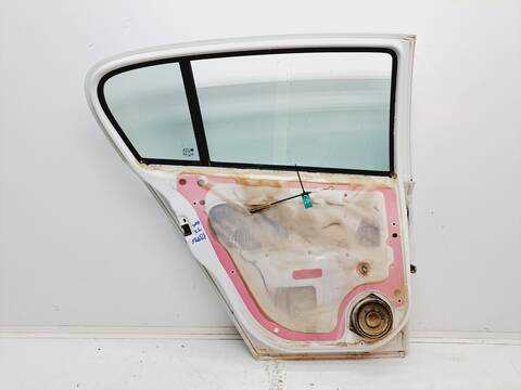 Foto 2ª: Puerta Trasera Izquierda Opel Astra COSMO 105CV 77KW [Z16XEP] (2007)