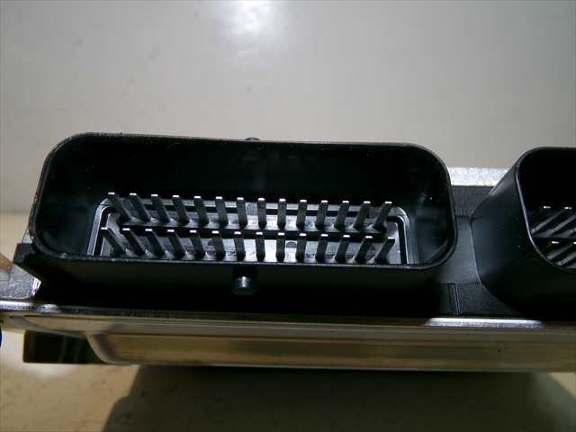 Foto 3ª: Centralita Motor ECU Renault Clio 1.0 G 2023-2026 [H4DF4] (2024)