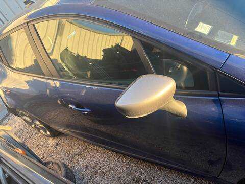 Foto 2ª: Puerta Delantera Derecha Renault Clio K9K638 (2019)