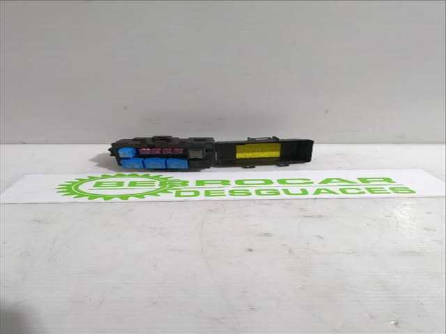 Foto 3ª: Caja Reles Fusibles Hyundai i30 1.6 CRDI 90CV [D4FB] (2007)