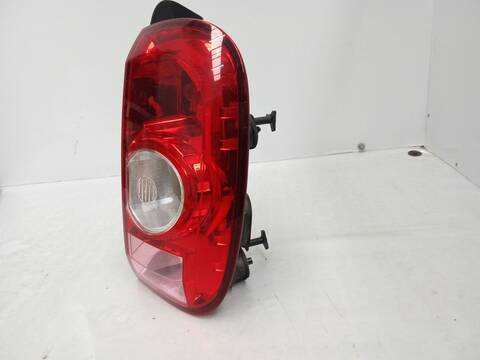 Foto 3ª: Piloto Trasero Derecho Dacia Duster 1.5 DCI 4X4 HSMC HSMD) 110CV 81KW [K9K 858,K9K 898] (2012)