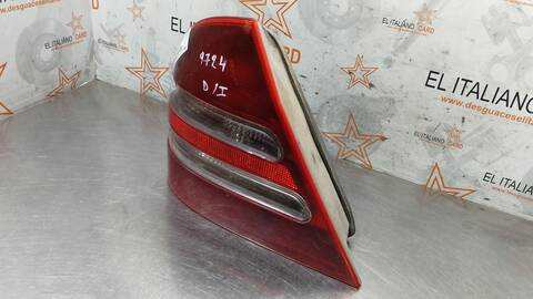 Foto 3ª: Piloto Trasero Izquierdo Mercedes Clase C 160 220 CDI 203.006) BERLINA 143CV 105KW [611962] (2000)