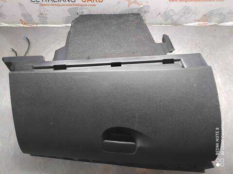 Foto 2ª: Guantera Renault Megane LIFE BERLINA 116CV 85KW III BERLINA 5 P [H5F F4] (2016)