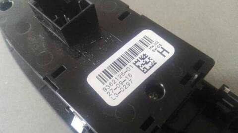 Foto 3ª: Botonera Elevalunas Bmw Serie 4 418 420D COUPE 184CV 135KW [B47D20A] (2016)