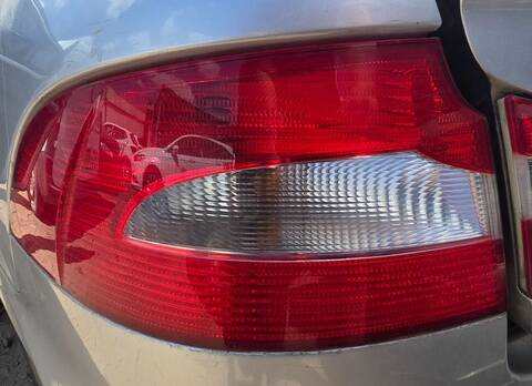 Piloto Trasero Izquierdo Skoda Superb ELEGANCE 140CV 103KW