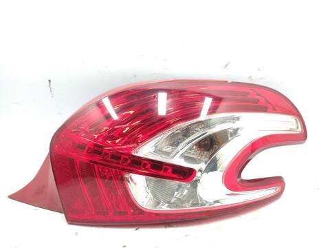 Piloto Trasero Derecho Peugeot 208 1.2 VTI 82 82CV 60KW
