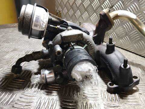 Foto 3ª: Turbocompresor Volkswagen Golf ATD BERLINA (2002)