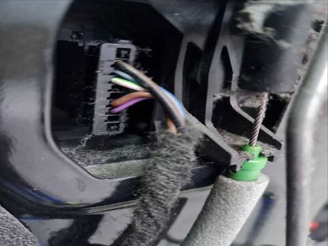 Foto 2ª: Cerradura Puerta Delantera Derecha Bmw X3 2.0D 150CV 110KW [204D4] (2006)