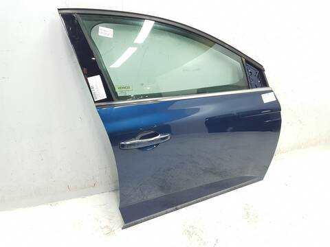 Foto 3ª: Puerta Delantera Derecha Renault Megane TECH ROAD 101CV [H5F408] (2015)