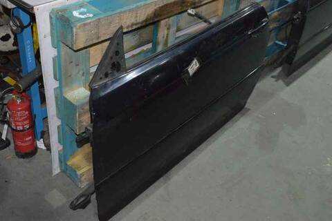 Foto 2ª: Puerta Delantera Izquierda Bmw Serie 3 315 3.2 24V 343CV