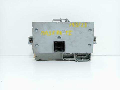 Foto 3ª: Caja Reles Fusibles Maserati Quattroporte BASICO 4 V8 CAT 400CV (2004)