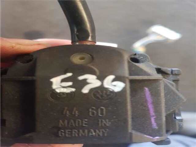 Foto 3ª: Mando Multifuncion Bmw Serie 3 315 1.8 318I [1.8 LTR. - 83 KW CAT] [M40 B18 (18 4 E1)]