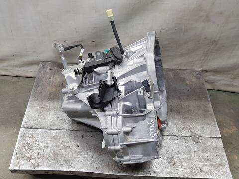 Foto 2ª: Caja Cambios Dacia Duster TCE 130 EXPRESSION