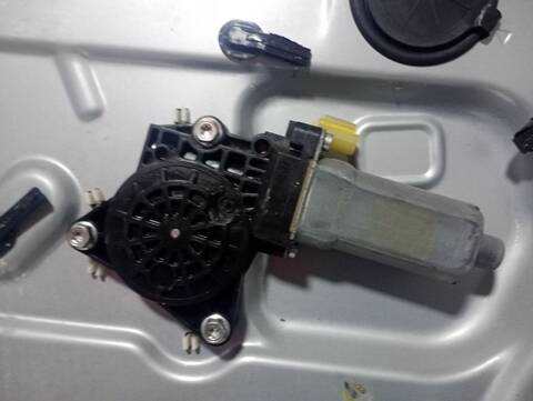 Foto 2ª: Elevalunas Eléctrico Delantero Izquierdo Kia Carens CONCEPT 140CV 103KW [D4EA] (2007)