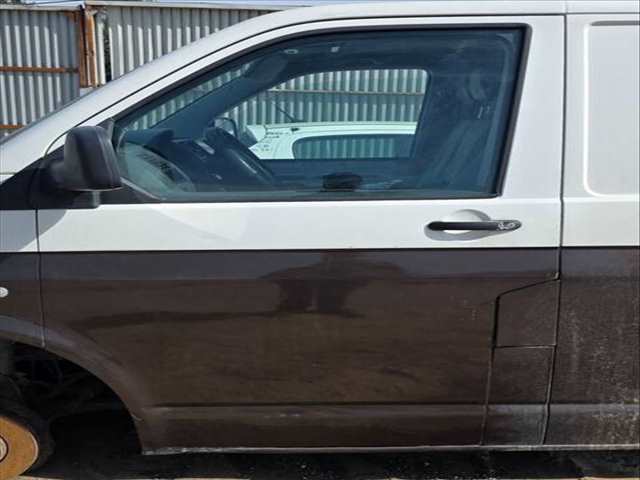 Puerta Delantera Izquierda Volkswagen Transporter 2.0 D T5 140CV 103KW FURGON COMBI 7H) BRS