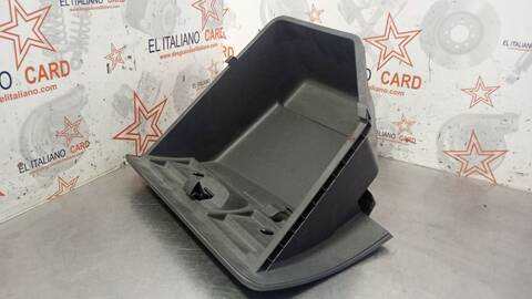 Foto 3ª: Guantera Dacia Lodgy LAUREATE 115CV 85KW [H5FC4] (2015)