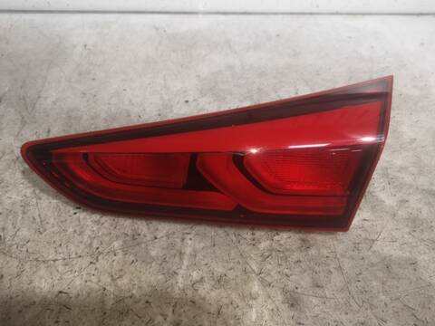 Foto 3ª: Piloto Portón Derecho Hyundai i20 G4LA (2018)