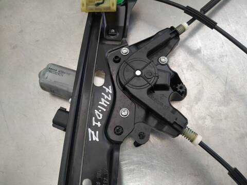 Foto 4ª: Elevalunas Eléctrico Delantero Izquierdo Ford Focus TITANIUM 125CV 92KW [M1DA] (2012)