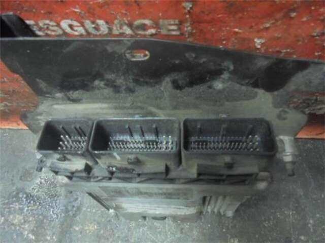Foto 2ª: Centralita Motor ECU Renault Scenic 2.0 DYNAMIQUE [2.0 LTR. - 110 KW DCI DIESEL FAP] [M9R615]