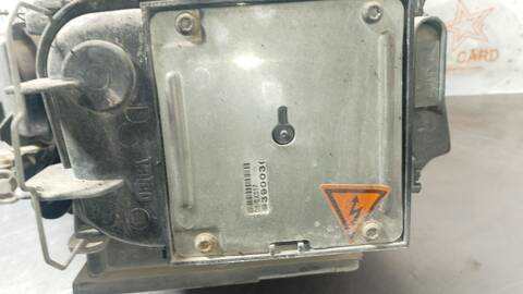 Foto 4ª: Faro Derecho Volkswagen Passat SPORTLINE BERLINA 140CV 103KW [BKP] (2006)