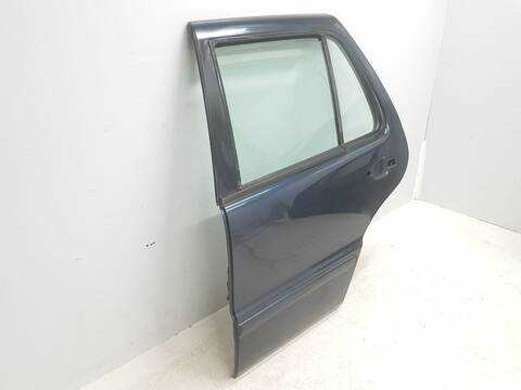 Foto 3ª: Puerta Trasera Izquierda Mercedes Clase ML 270 2.7 CDI 20V CAT 163CV 120KW AUT. 163.113) W163) OM612 (1999)