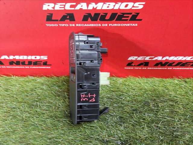 Foto 4ª: Botonera Elevalunas Renault Kangoo BLUE DCI 95 KJAB) 95CV 70KW [K9K 876,K9K 877] (2024)